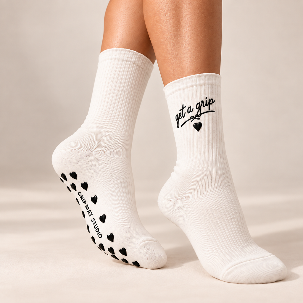 Get a Grip Heart Grip Socks – Ivory & Black | PREORDER